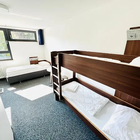 Vandrerhjem City-hostel Koeln-riehl