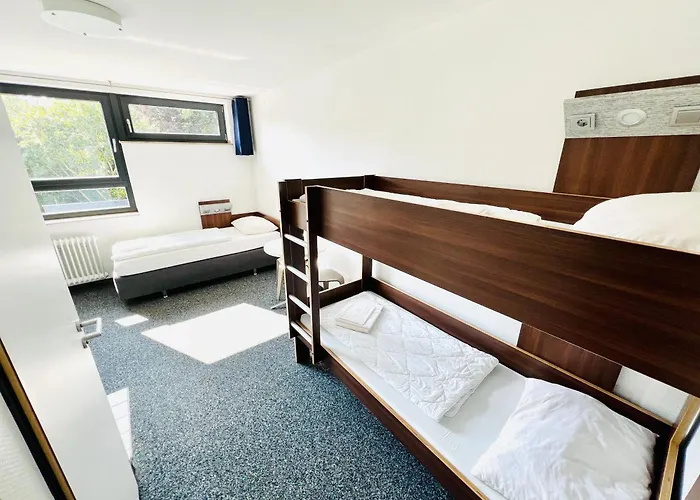 Vandrerhjem City-hostel Koeln-riehl